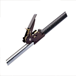 Ratcheting Cargo Bar